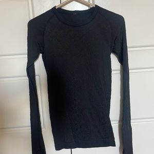 Black Textured Lululemon Swiftly Tech Long Sleeve